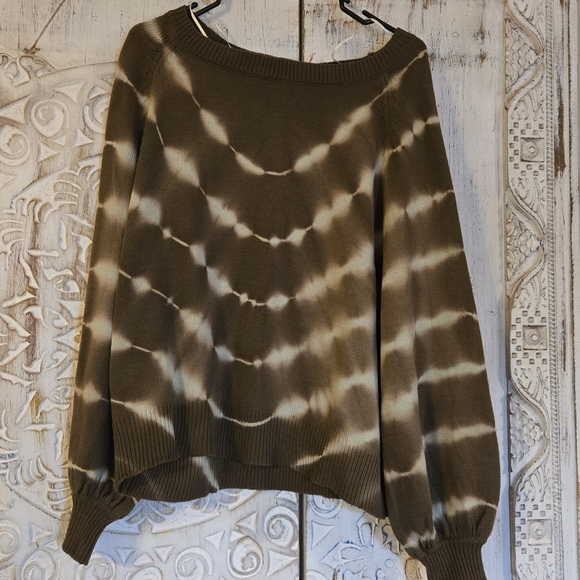 Womens Stylish Umgee Brown Tie-Dye Sweater Sz MED Like New - Picture 8 of 8